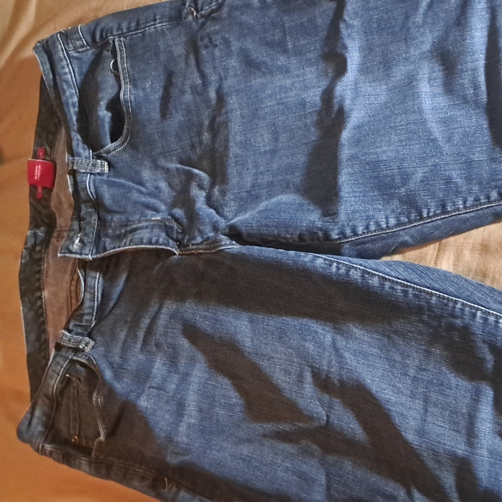Seven brand, blue jeans capris, size 18 but runs small.